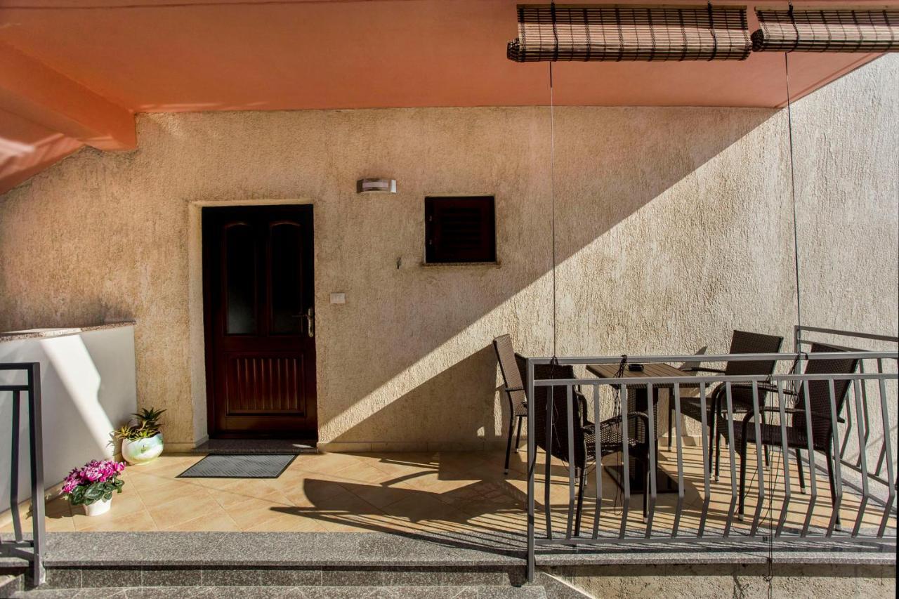 Apartmani Dragica Ровинь Экстерьер фото