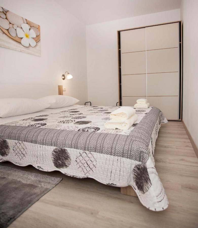 Apartmani Dragica Ровинь Экстерьер фото