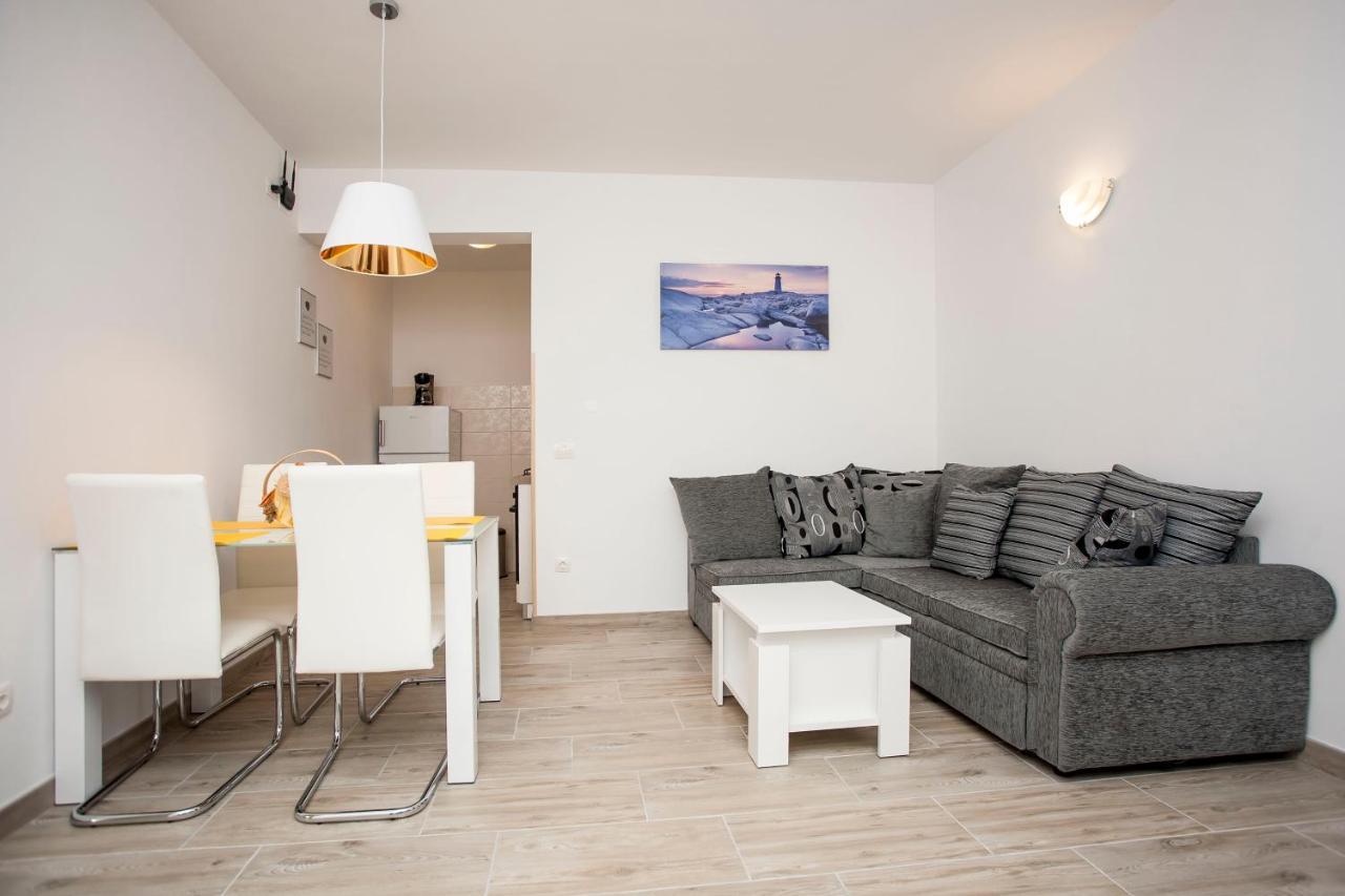 Apartmani Dragica Ровинь Экстерьер фото
