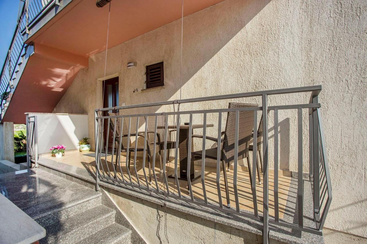 Apartmani Dragica Ровинь Экстерьер фото