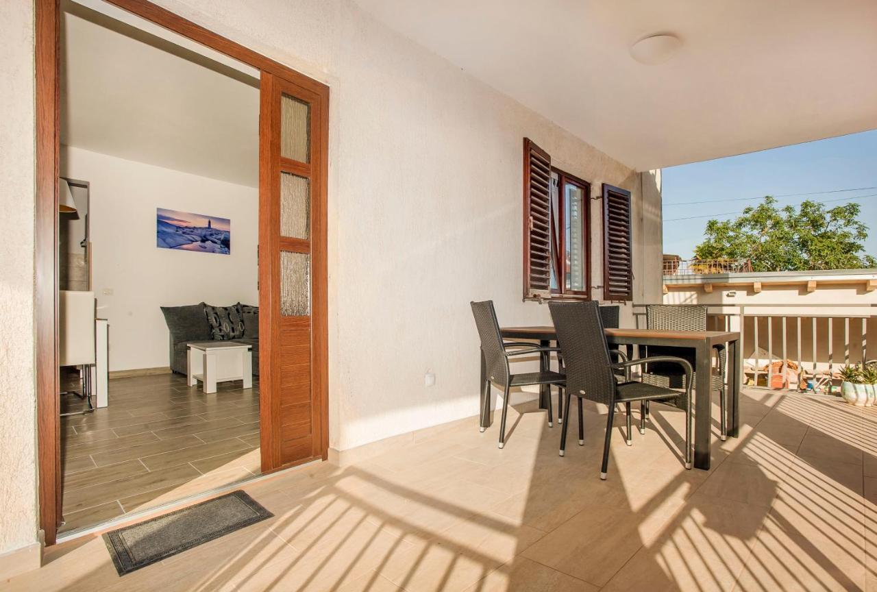 Apartmani Dragica Ровинь Экстерьер фото