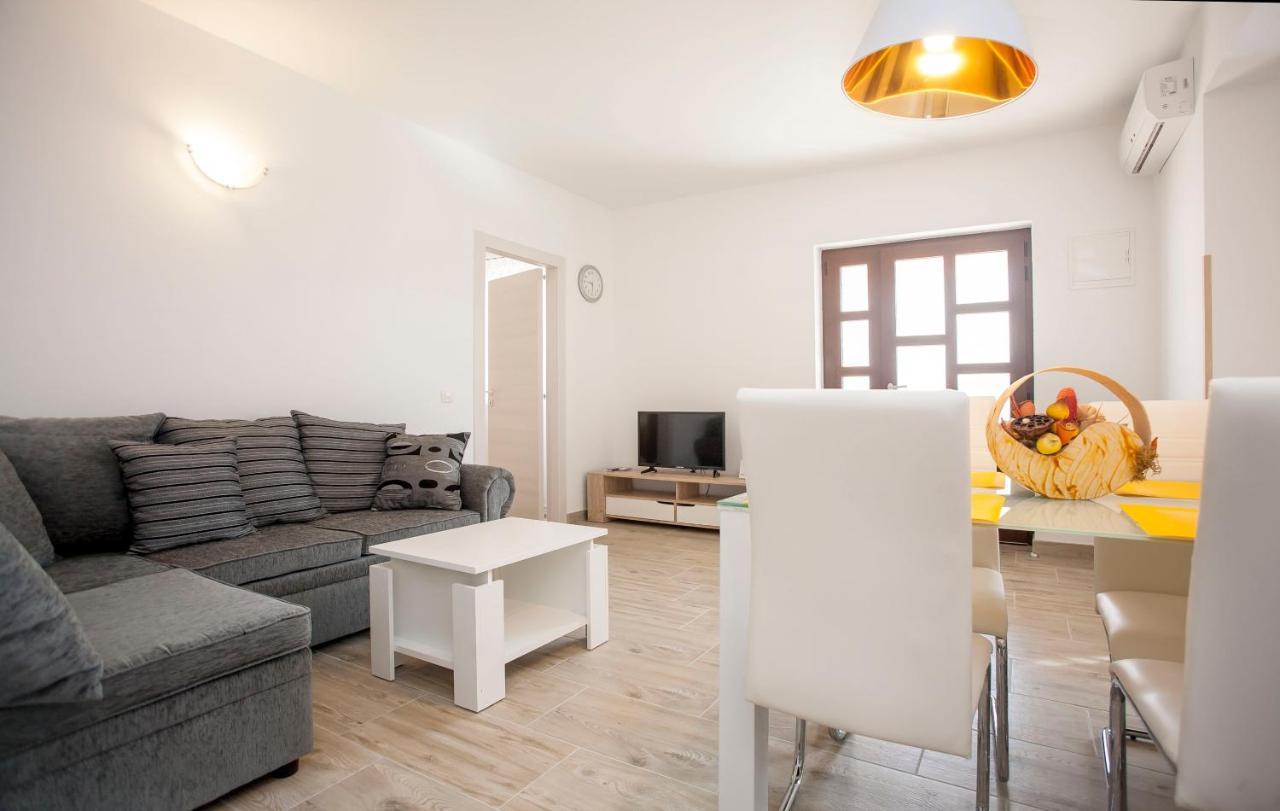 Apartmani Dragica Ровинь Экстерьер фото