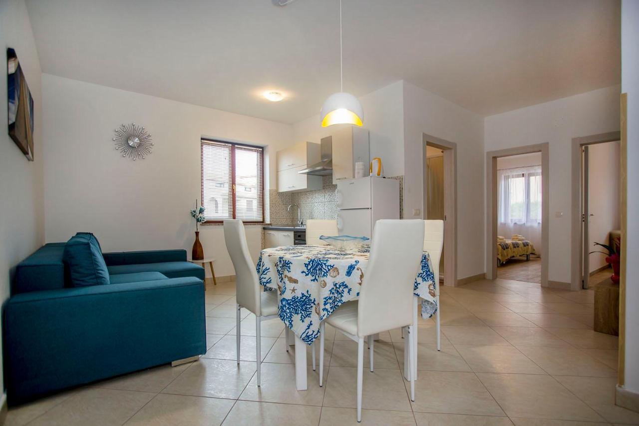 Apartmani Dragica Ровинь Экстерьер фото