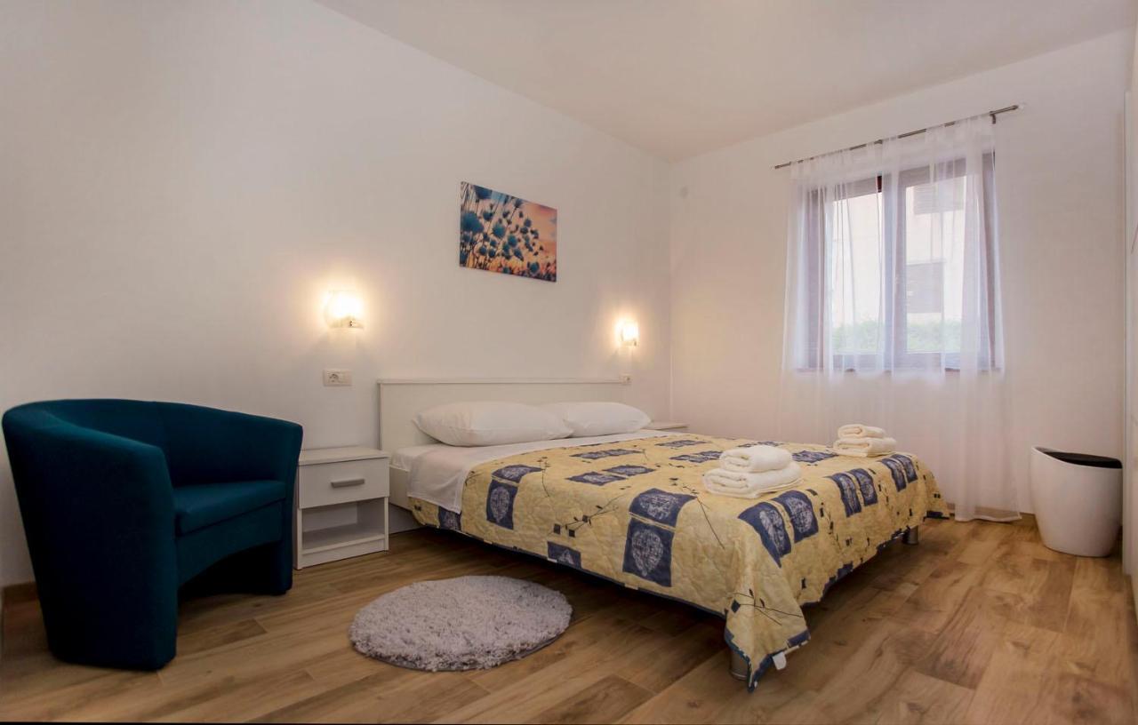 Apartmani Dragica Ровинь Экстерьер фото